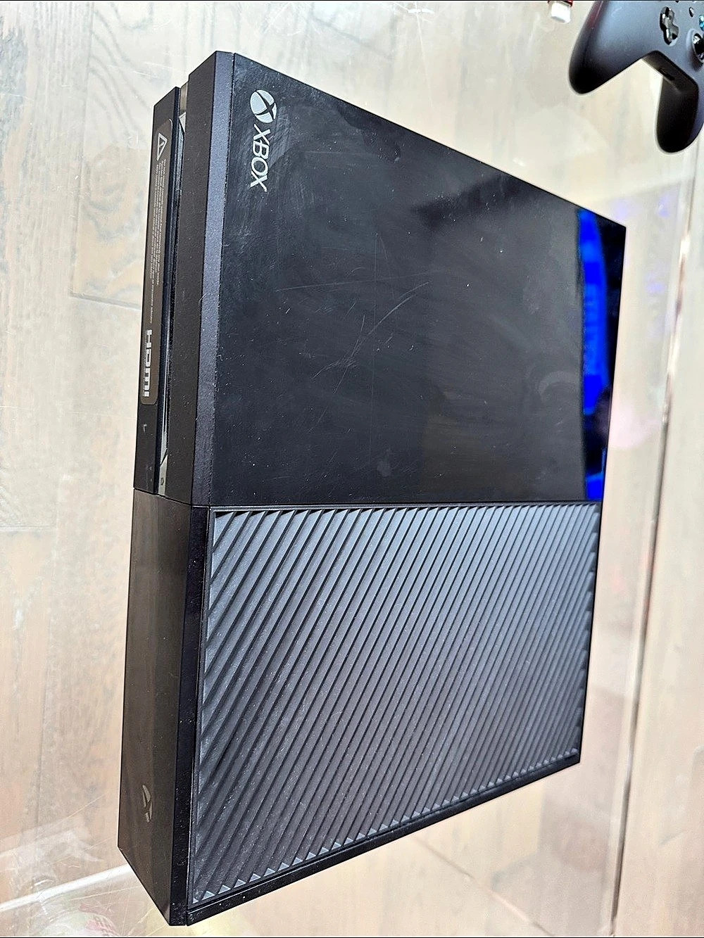 Microsoft Xbox One Console (Model 1540) Console with Controller Black